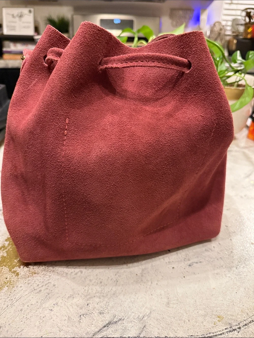 Portland Leather Good Suede Drawstring Shoulder Bag in Burgundy Rose - Picture 2 of 9